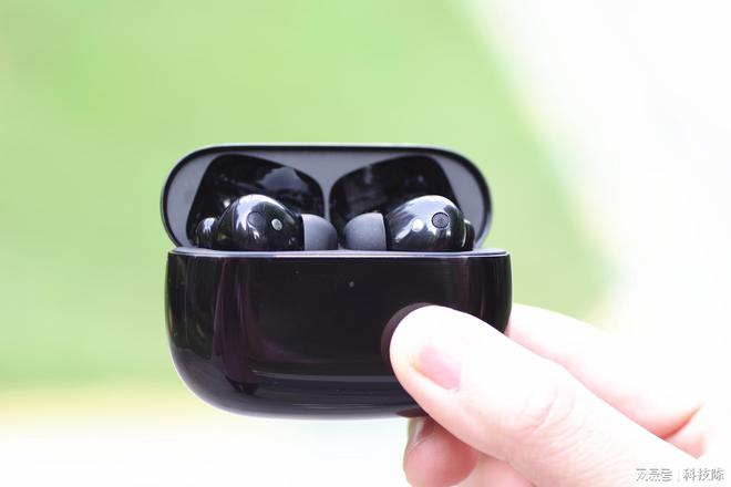 支持測量體溫的耳機(jī)你見過嗎？榮耀Earbuds 3 Pro藍(lán)牙耳機(jī)深度體驗